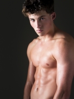 Kyle 19 and Horny