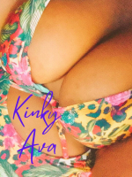 kinky Ava